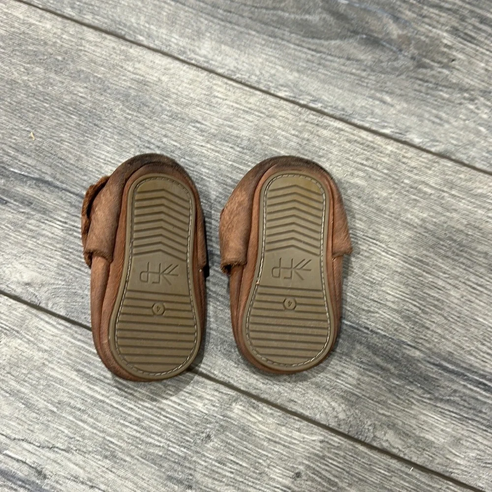 • Freshly Picked • Toddler Girls Red Rocks Mary Jane Moccasins Leather Hard Sole